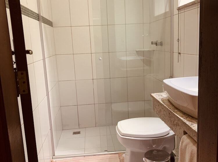 پانسیون Pousada Luamar