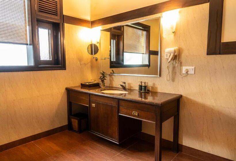 استراحتگاه Aahana The Corbett Wilderness