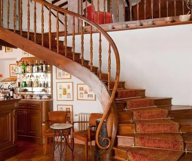 ホテル Auberge Ostapé