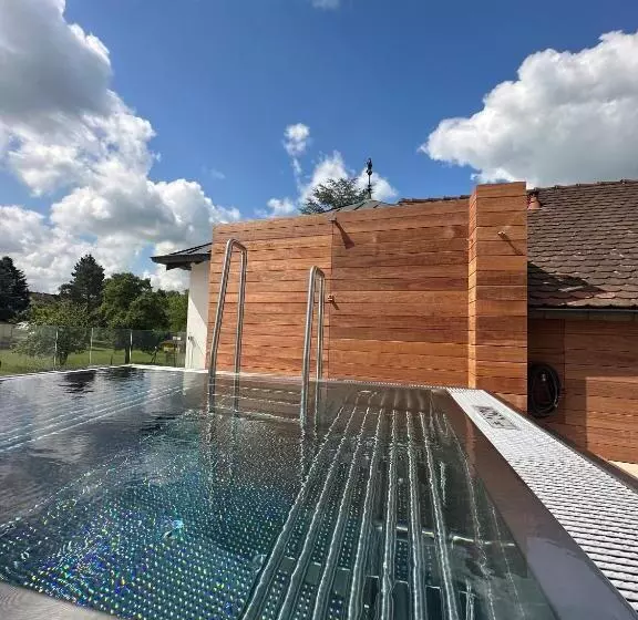 Отель Auberge Saint Walfrid Hôtel Restaurant & Spa