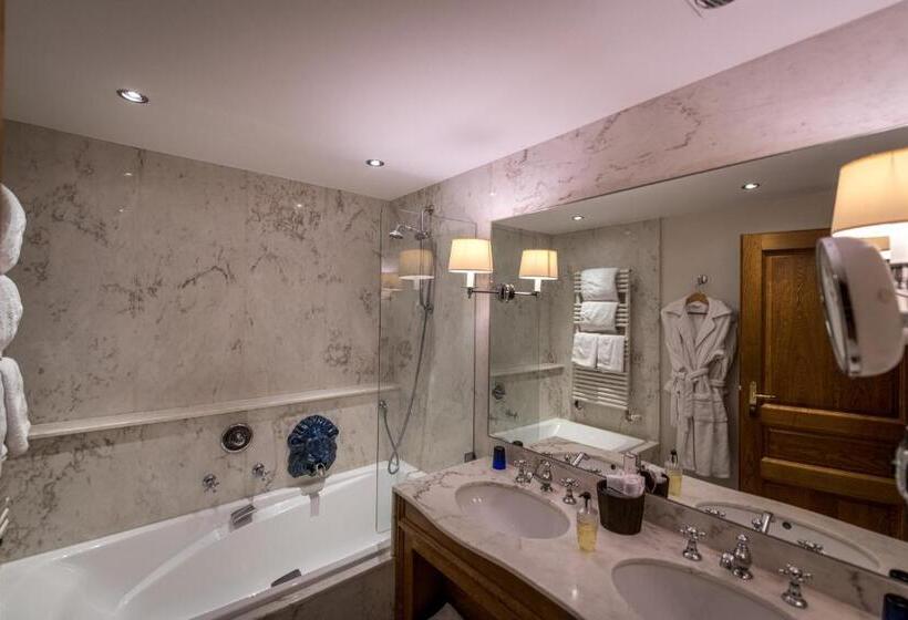 酒店 Auberge Saint Walfrid Hôtel Restaurant & Spa