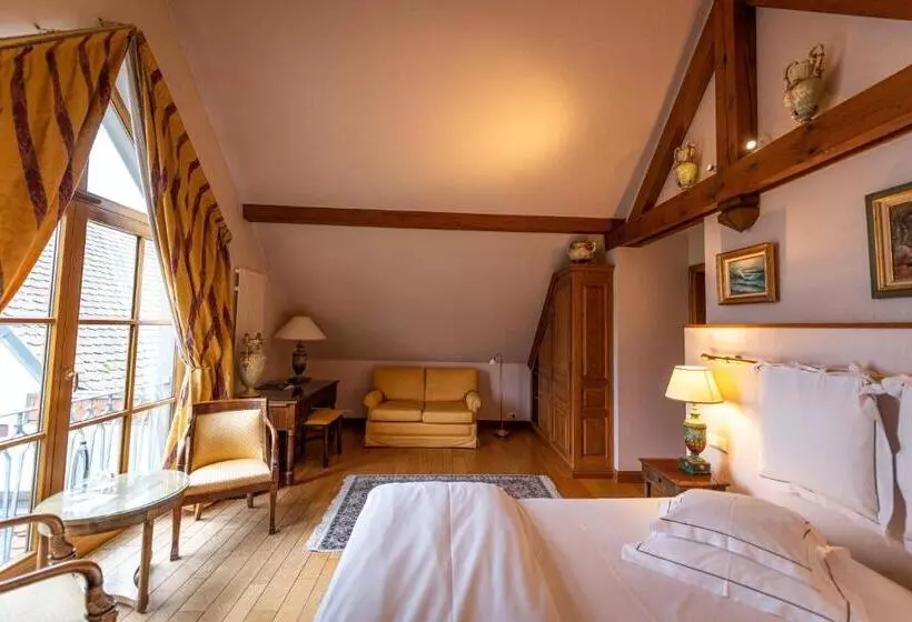 Отель Auberge Saint Walfrid Hôtel Restaurant & Spa