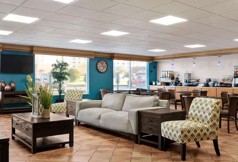 בית מלון כפרי Baymont By Wyndham Elizabethtown