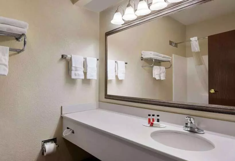 ホテル Baymont By Wyndham Elizabethtown