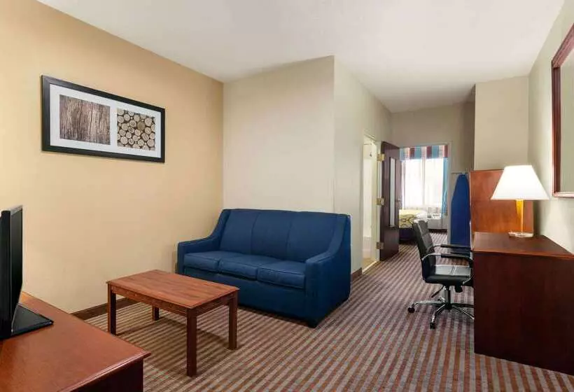 ホテル Baymont By Wyndham Elizabethtown