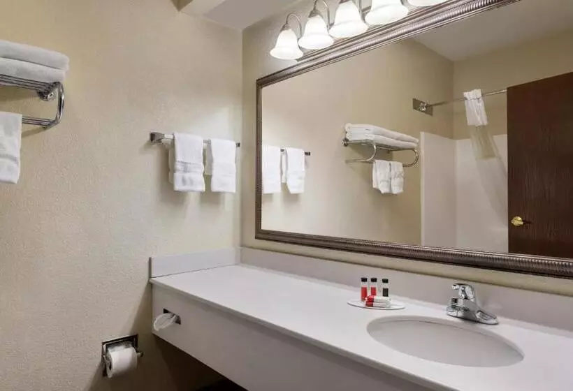 ホテル Baymont By Wyndham Elizabethtown