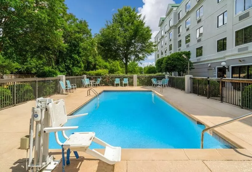 هتل Baymont By Wyndham Jackson/ridgeland