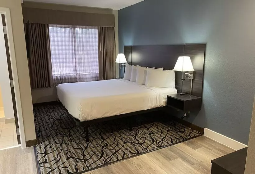 هتل Baymont By Wyndham Jackson/ridgeland