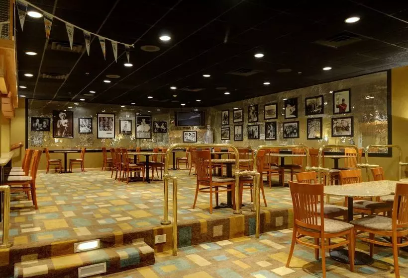 هتل Best Western Plus Chicago Hillside