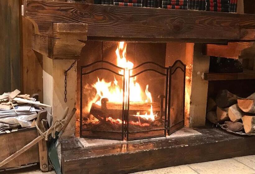 هتل Chalet Saintgeorges