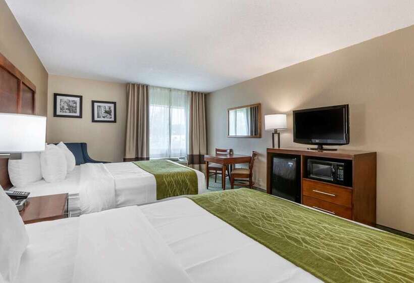 ホテル Comfort Inn Muscatine Near Hwy 61