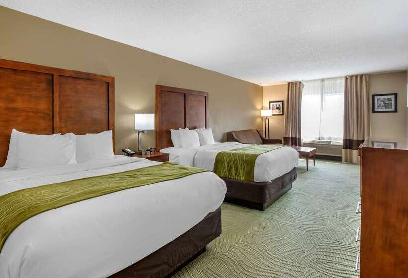 ホテル Comfort Inn Muscatine Near Hwy 61