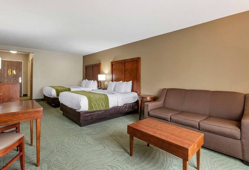 ホテル Comfort Inn Muscatine Near Hwy 61