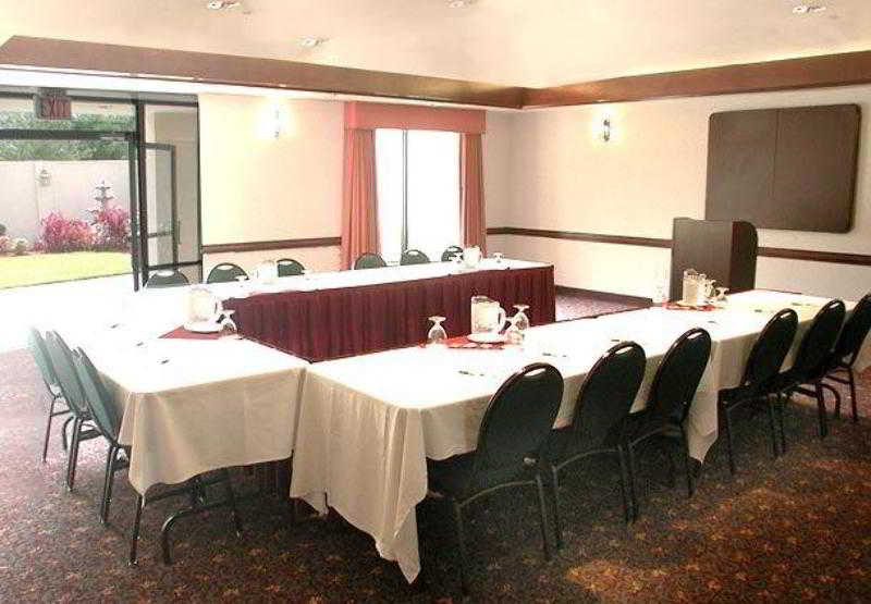 Hotel Courtyard by Marriott Atlanta Six Flags