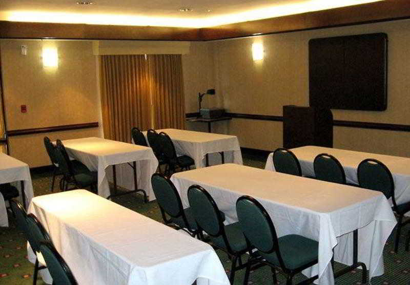 Hotel Courtyard by Marriott Atlanta Six Flags