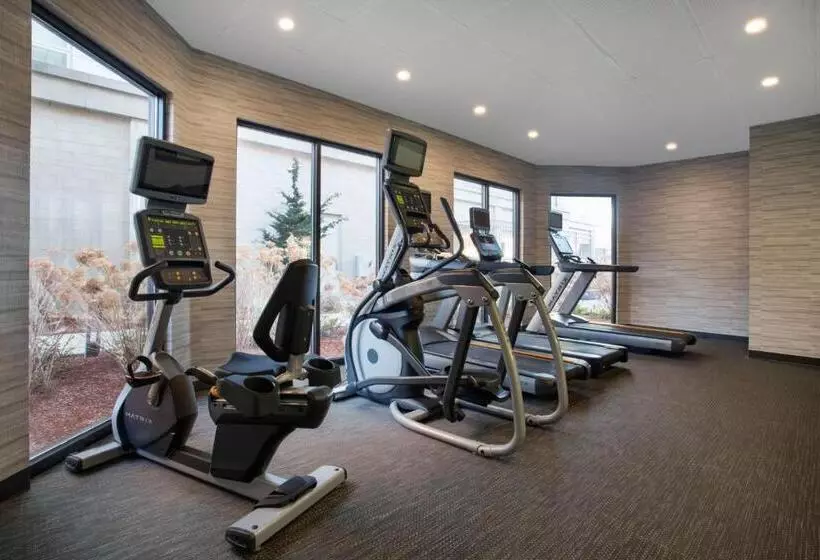 هتل Courtyard Worcester