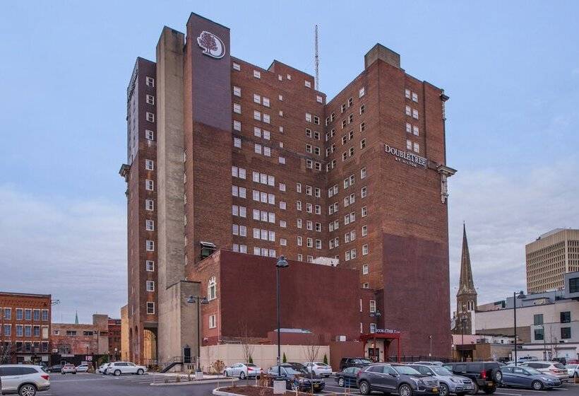 Hotelli Doubletree By Hilton Utica