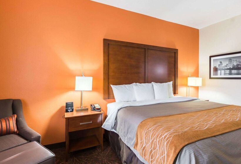 Отель Econo Lodge Inn & Suites East Houston I10