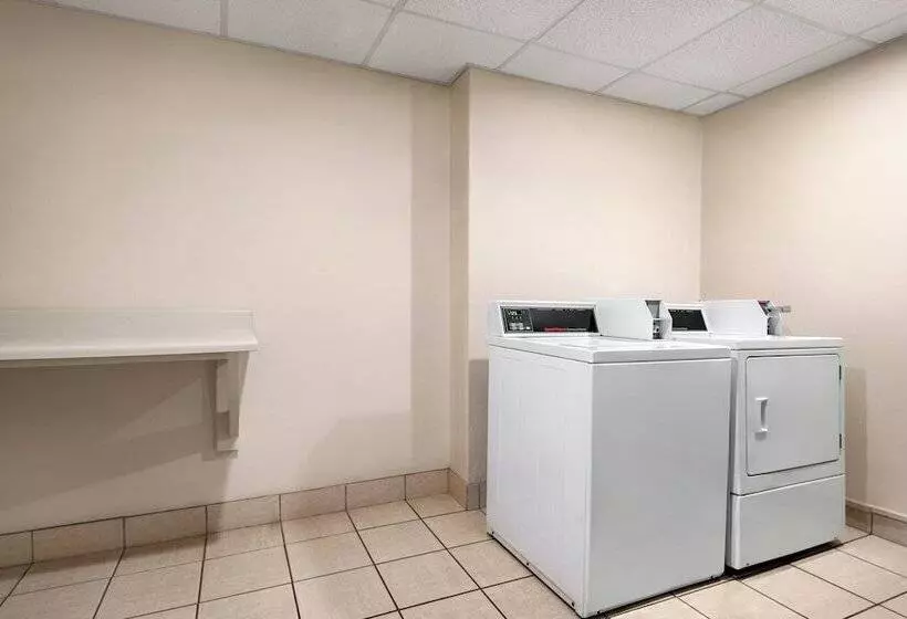 Отель Holiday Inn Mobile West I 10, An Ihg