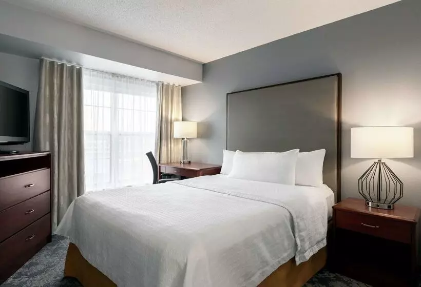 هتل Homewood Suites Erie