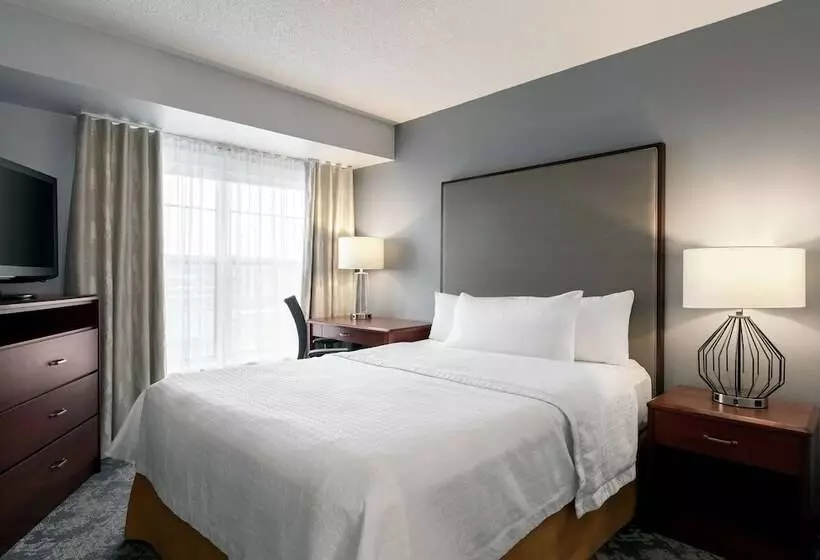 هتل Homewood Suites Erie
