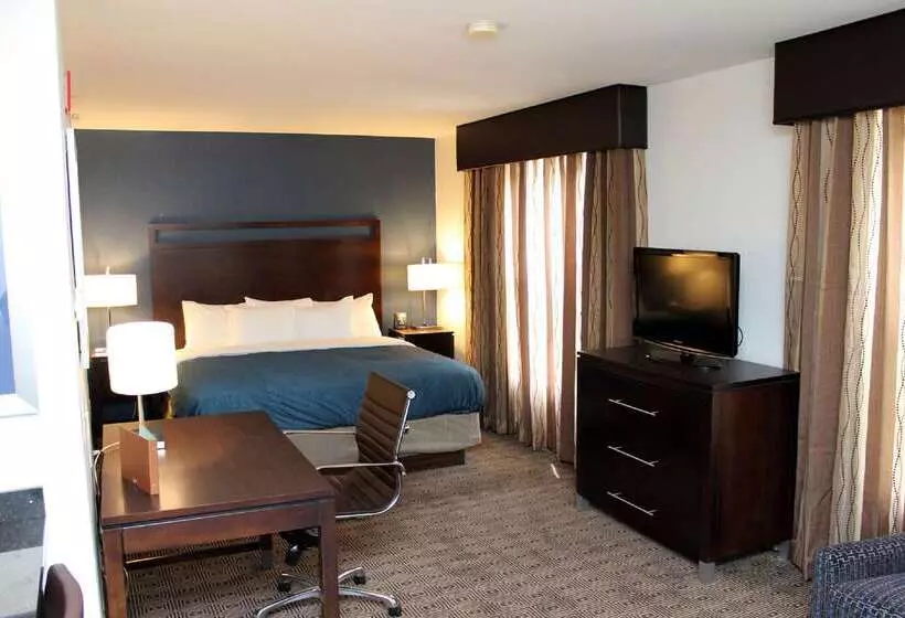 هتل Homewood Suites By Hilton Manchester/airport