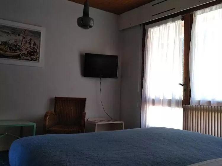 ホテル Hôtel Le Mas Fleuri