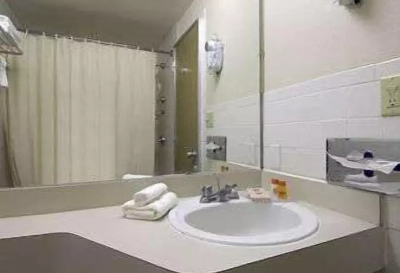 Hotel Knights Inn Liberty