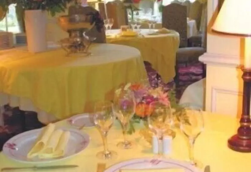 ホテル Le Manoir De La Forêt