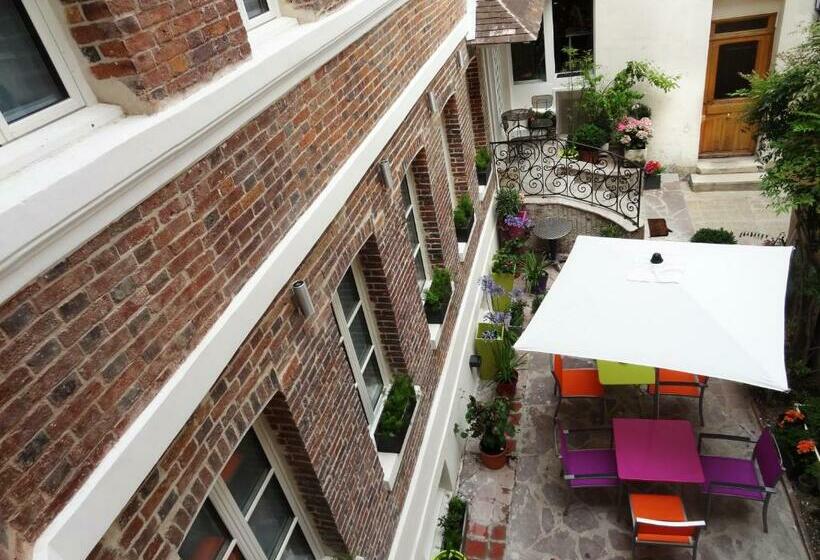 Отель Le Pavillon