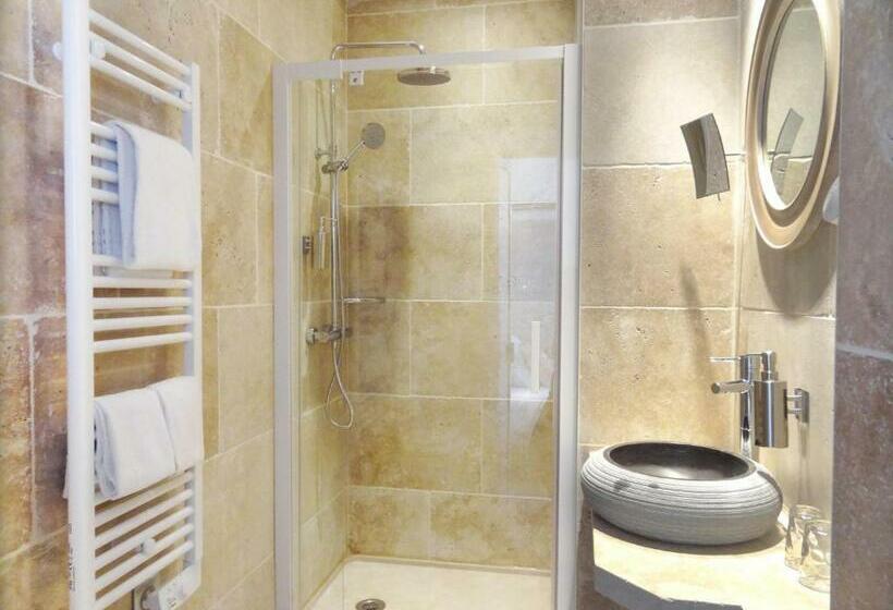 Отель Le Pavillon