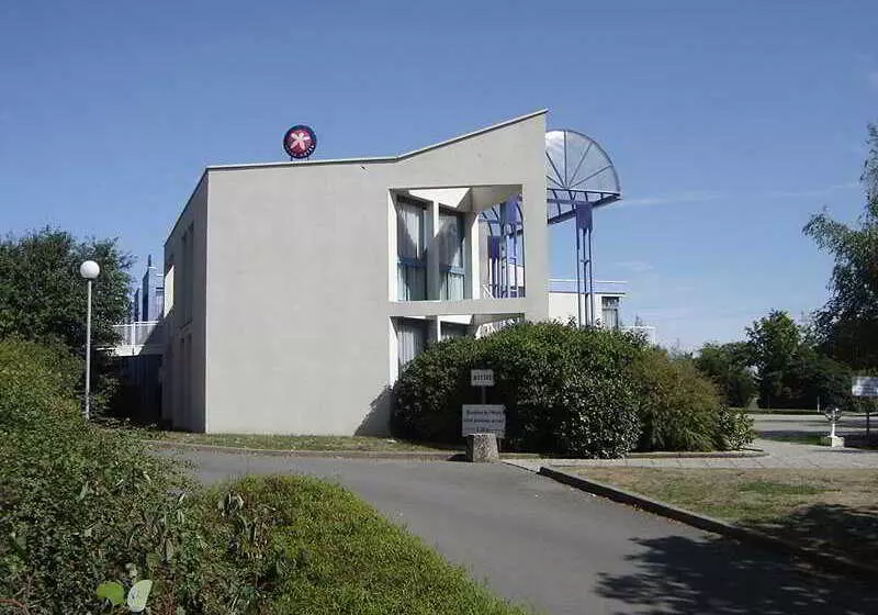 Отель Les Jardins de l'Anjou