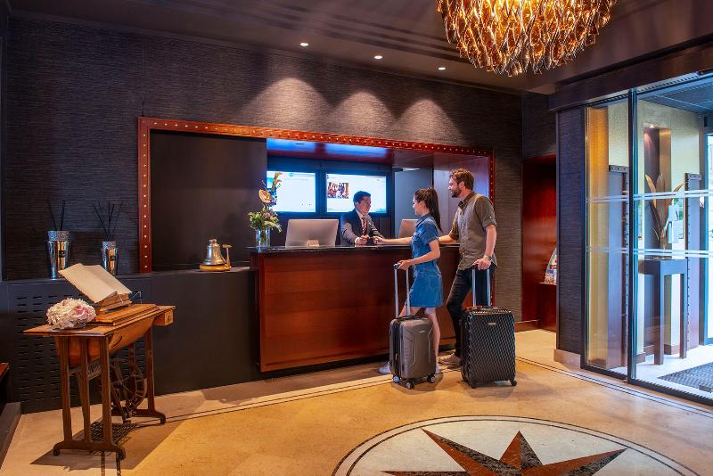 בית מלון כפרי Les Tresoms Lake And Spa Resort