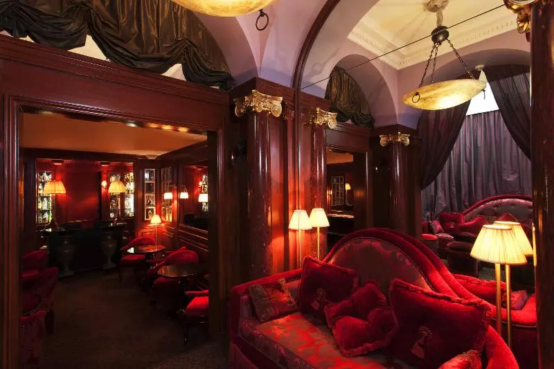 هتل Maison Athenee