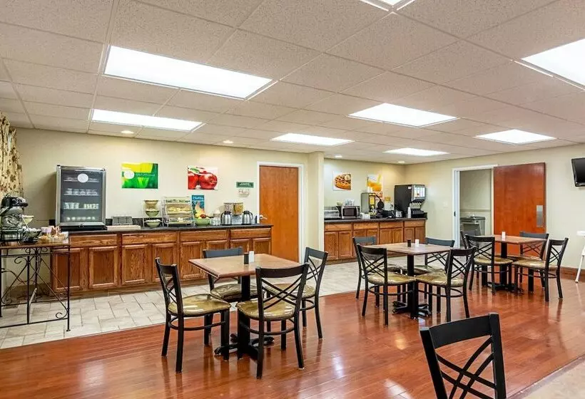Отель Quality Inn Burkeville Hwy 360 & 460