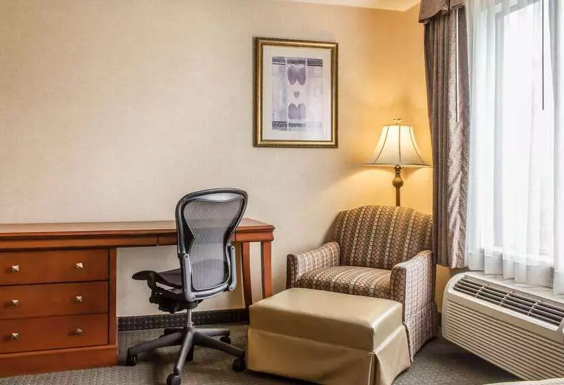 Отель Quality Inn Hackettstown   Long Valley