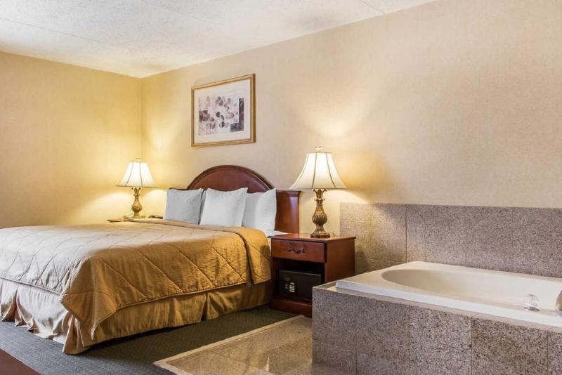 Отель Quality Inn Hackettstown Long Valley