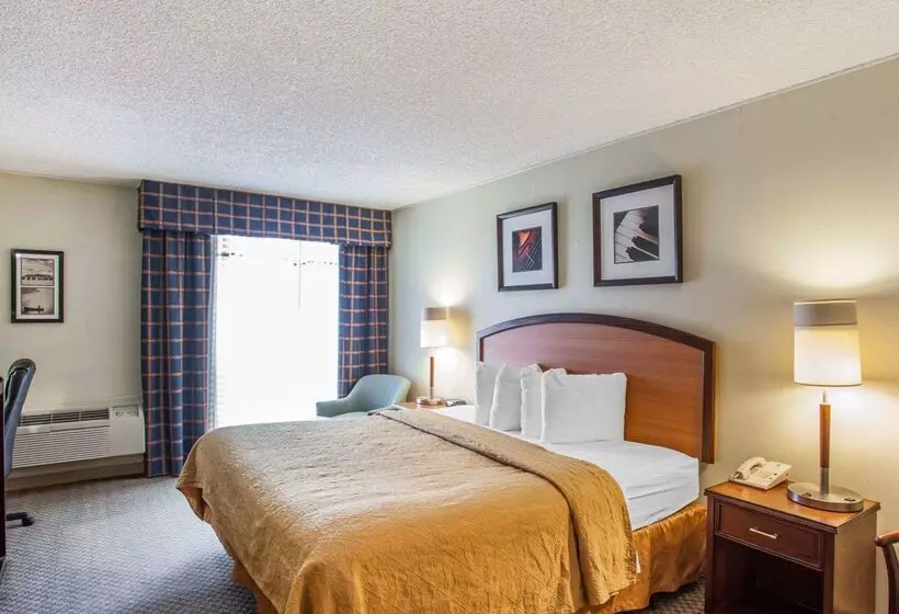 ホテル Quality Inn & Suites Everett