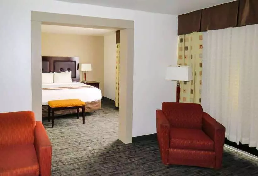 ホテル Quality Inn & Suites Everett