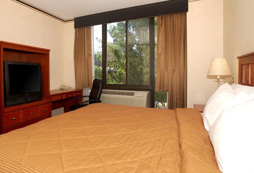 Crescent Hotel Long Island City