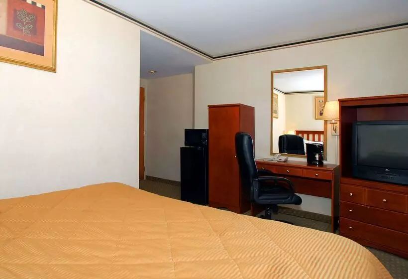 Crescent Hotel Long Island City