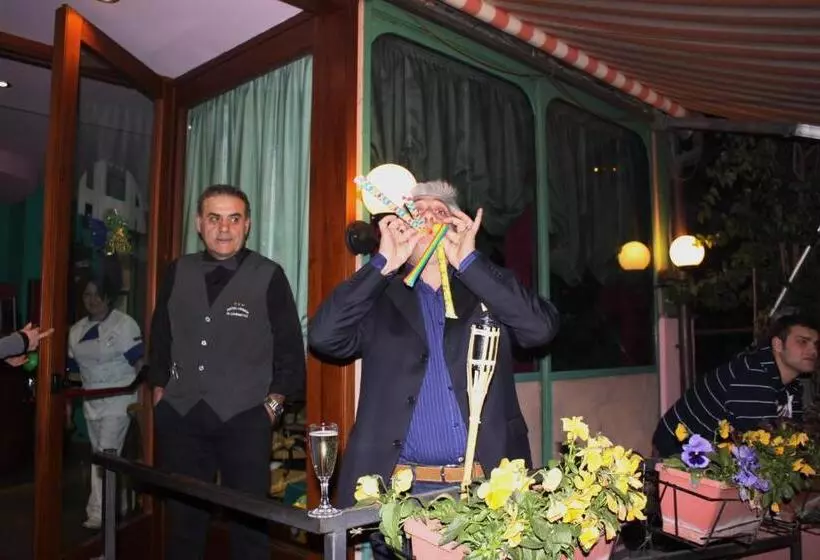 هتل Ristorante Umbria