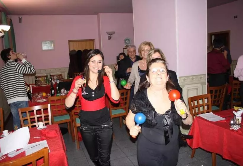 هتل Ristorante Umbria