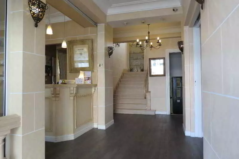 Отель Brit Hôtel Confort Cléria Lorient Centre