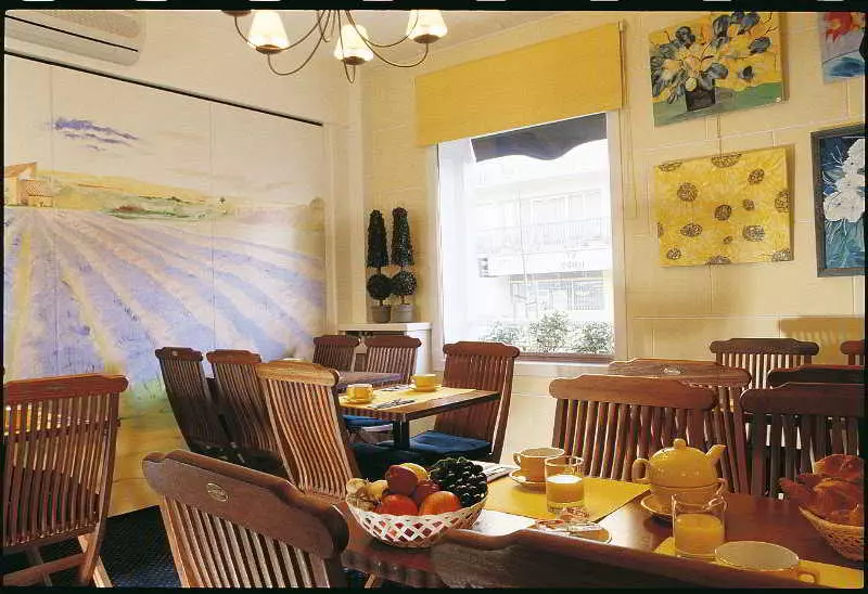 Отель Brit Hôtel Confort Cléria Lorient Centre