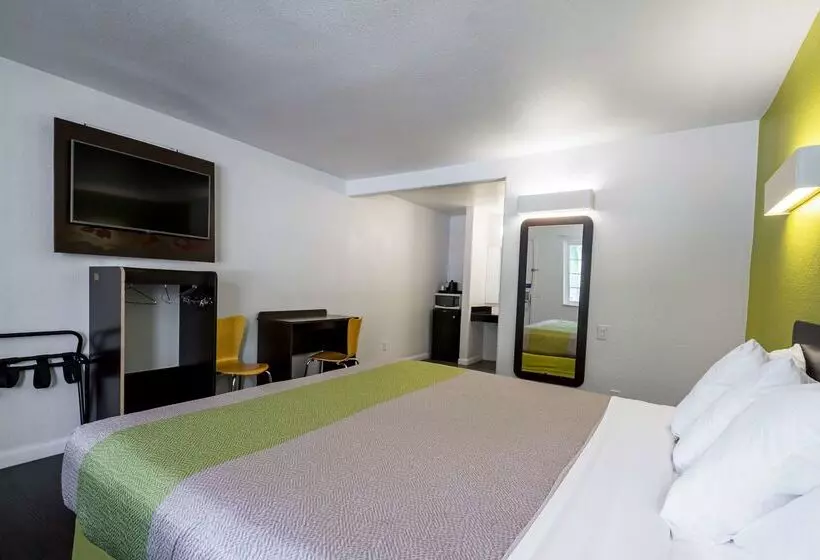 Отель Fisherman S Cove Inn