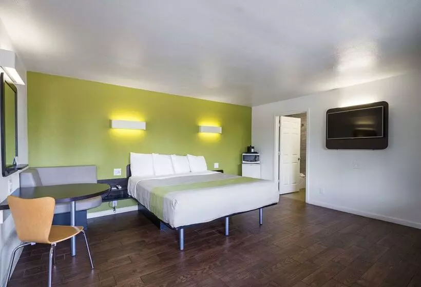 Отель Fisherman S Cove Inn