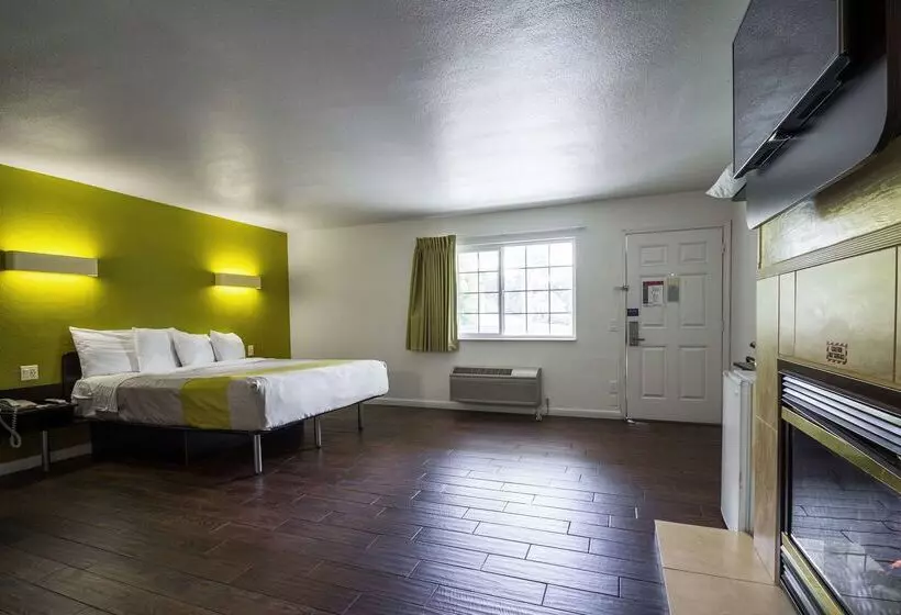 Отель Fisherman S Cove Inn