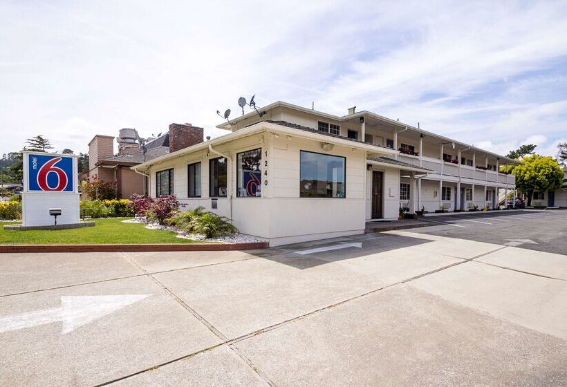 فندق Fisherman S Cove Inn