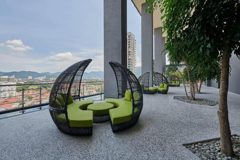 Отель Courtyard By Marriott Penang